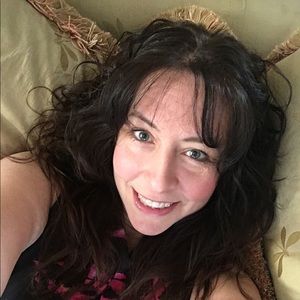 Meet your Posher, Ellen